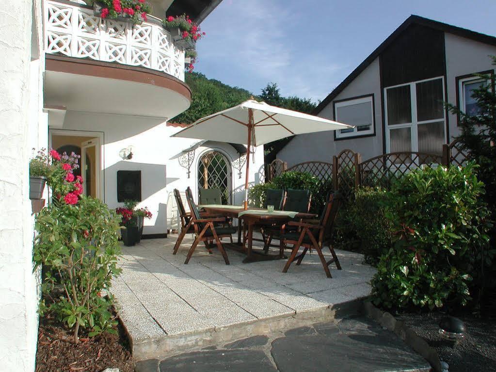Haus Uebernachtenswert Cochem Mosel Екстериор снимка