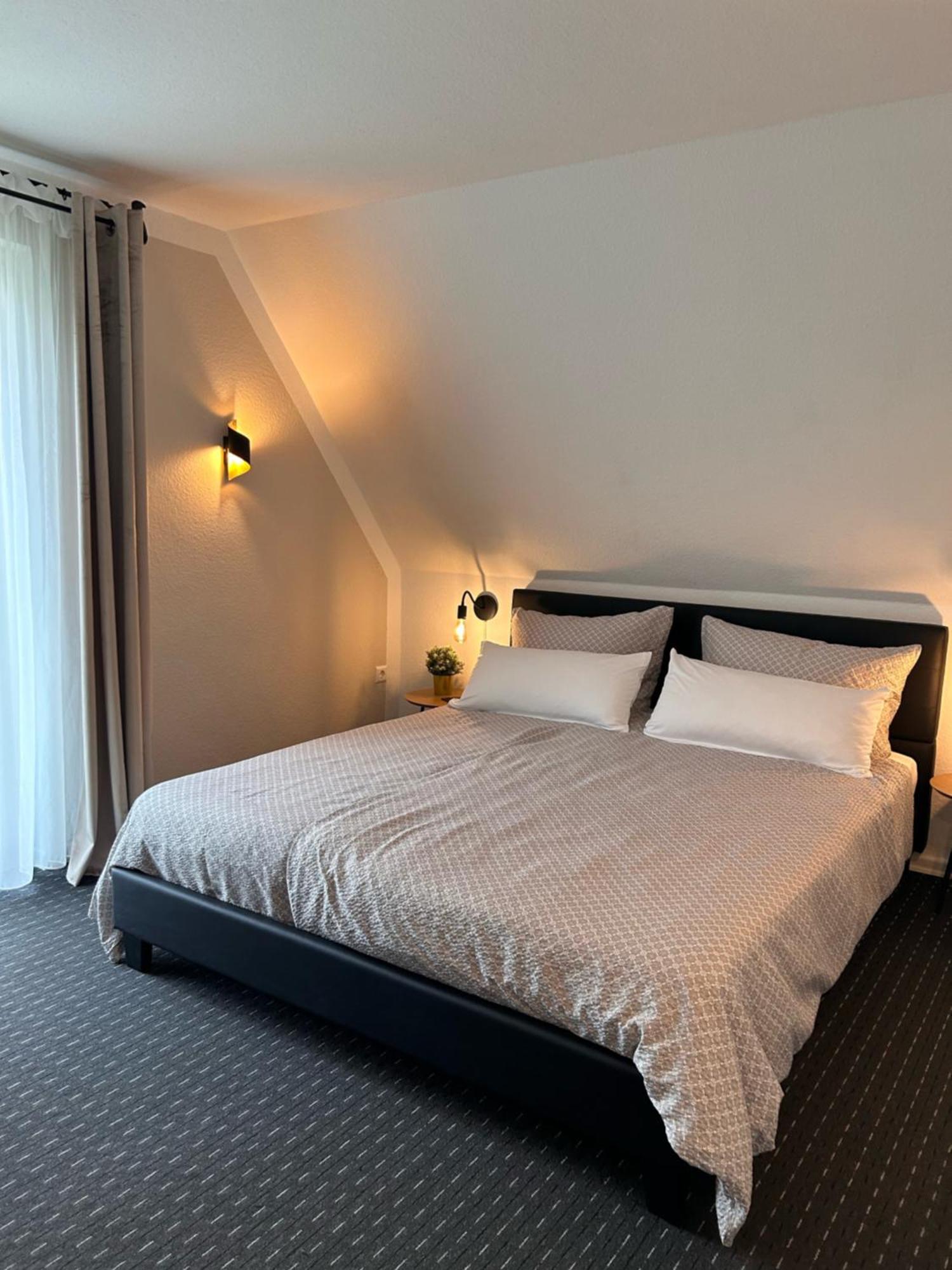 Haus Uebernachtenswert Cochem Mosel Екстериор снимка