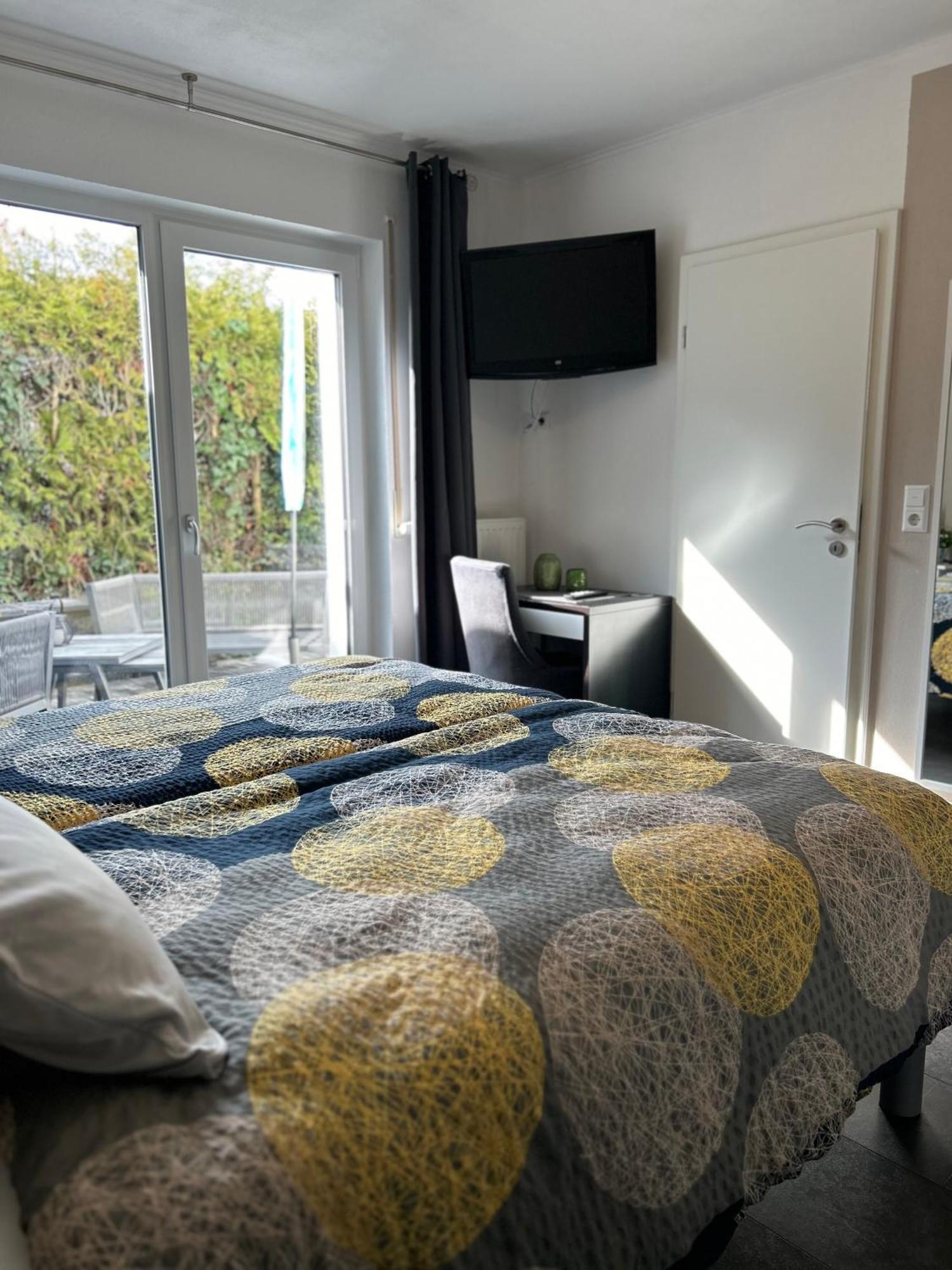 Haus Uebernachtenswert Cochem Mosel Екстериор снимка