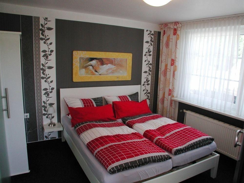 Haus Uebernachtenswert Cochem Mosel Екстериор снимка