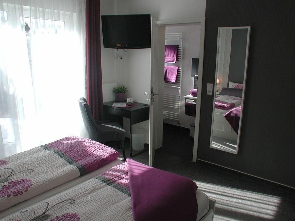 Haus Uebernachtenswert Cochem Mosel Екстериор снимка