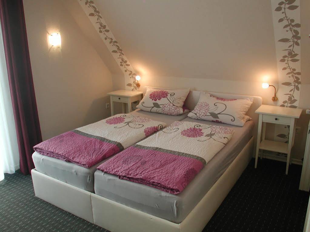 Haus Uebernachtenswert Cochem Mosel Екстериор снимка