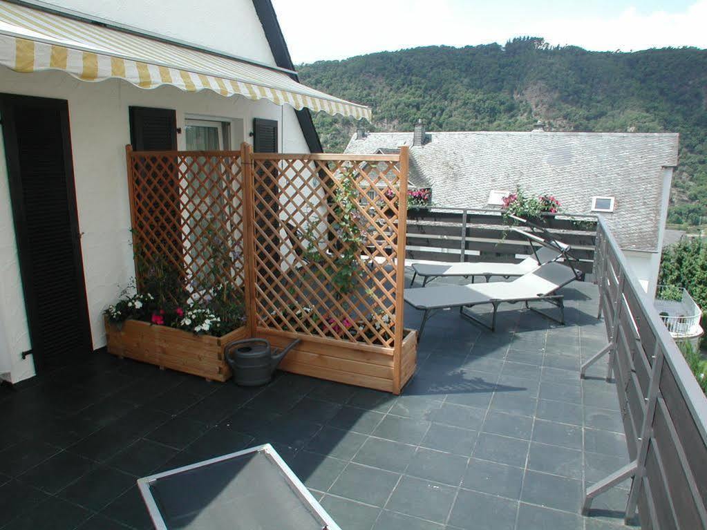 Haus Uebernachtenswert Cochem Mosel Екстериор снимка